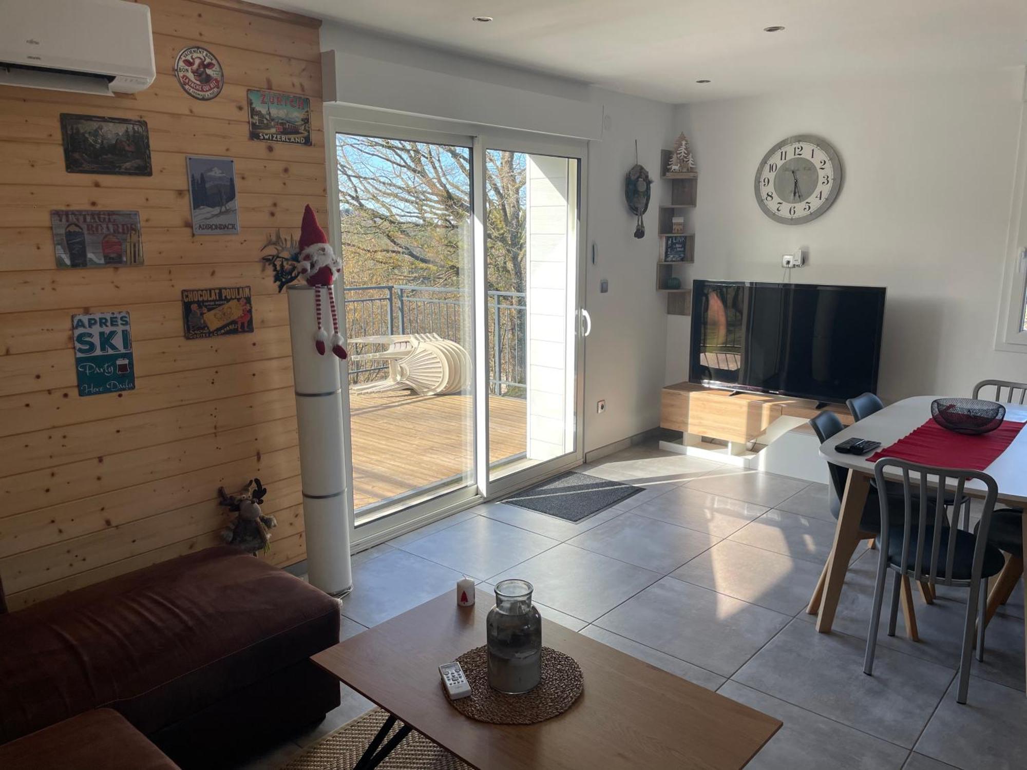 Gite Des Brimbelles La Neuveville-Devant-Lepanges Luaran gambar